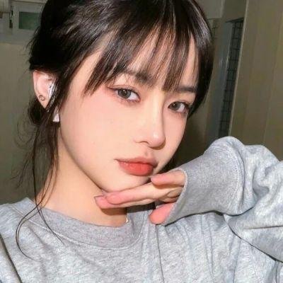 葡萄架下的女神 高清封面